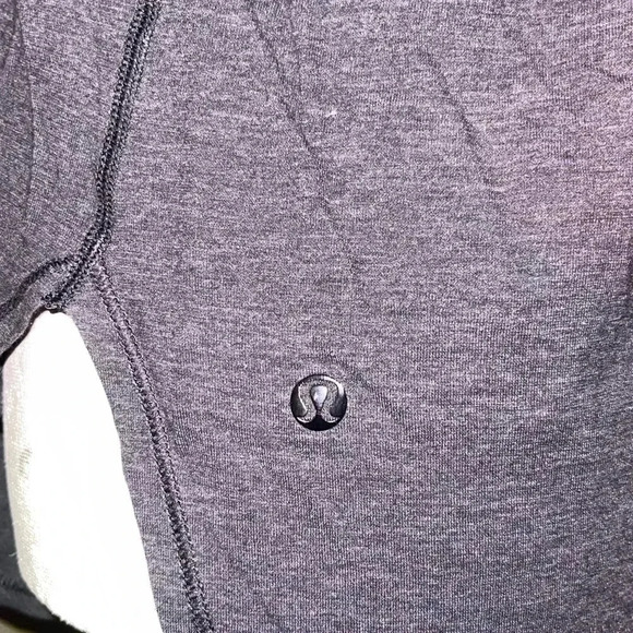 218 Lululemon top - Picture 5 of 5